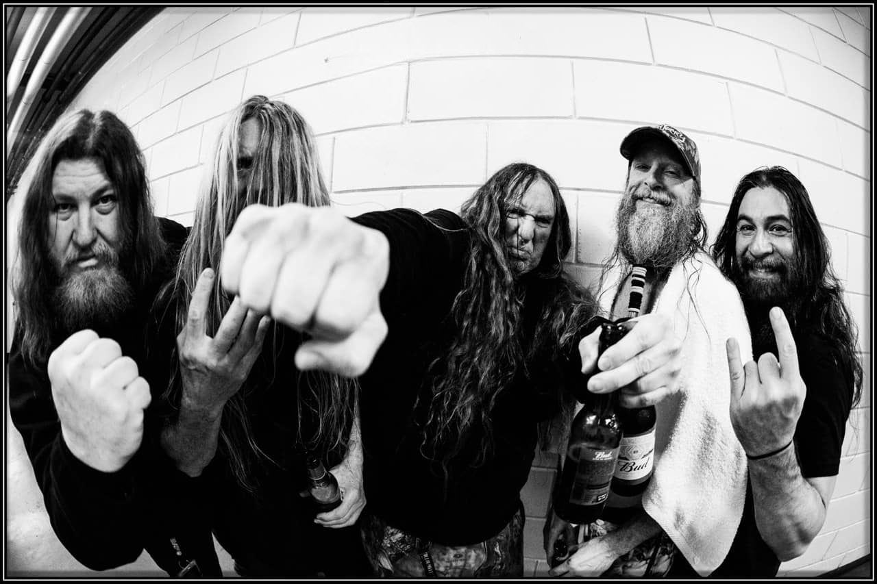 Obituary faz show em Curitiba no dia 22 de fevereiro