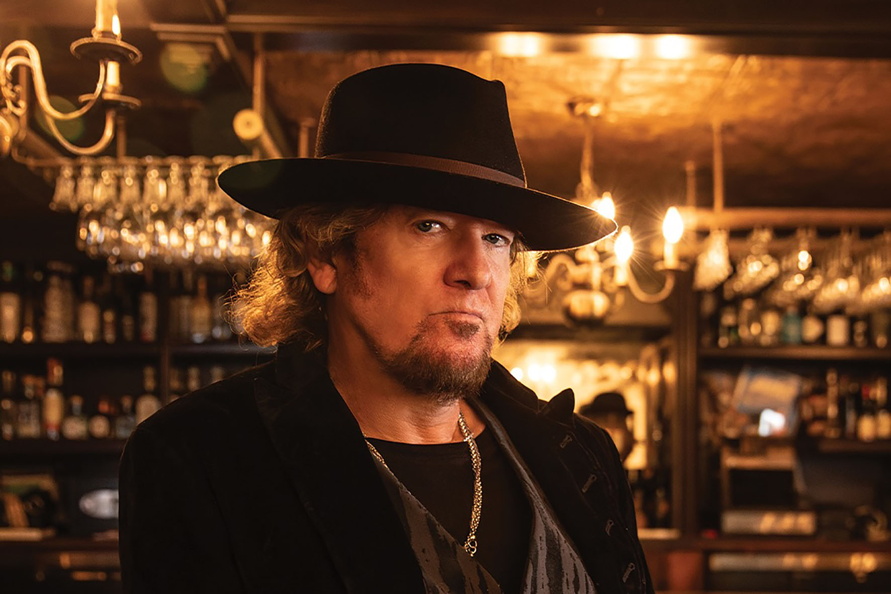 Com Adrian Smith, Bodebrown lança nova cerveja com o Iron Maiden