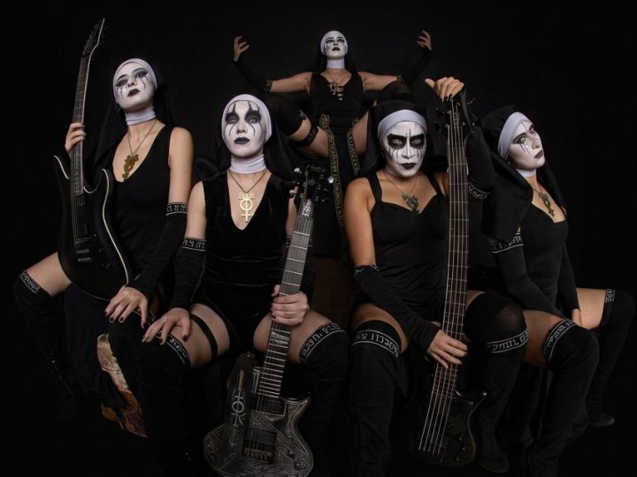 Banda Dogma faz show em Curitiba durante a turnê latino-americana “Time to Rise”